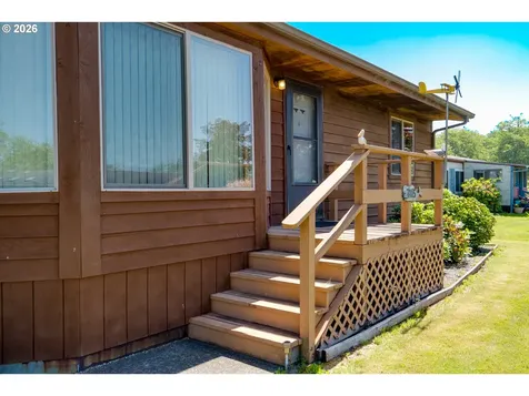 7115 Ortelius Drive Ilwaco WA 98624
