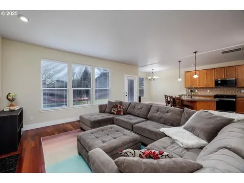 6335 NE Marina Court Hillsboro OR 97124