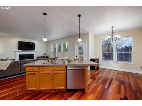 6335 NE Marina Court Hillsboro OR 97124
