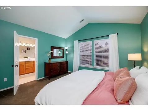 6335 NE Marina Court Hillsboro OR 97124