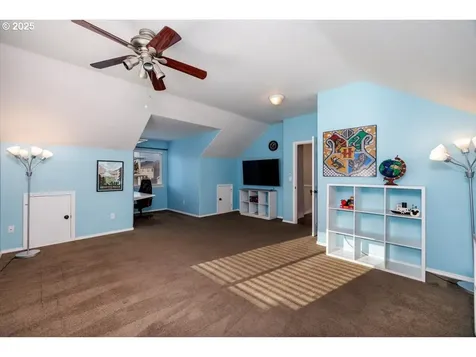6335 NE Marina Court Hillsboro OR 97124