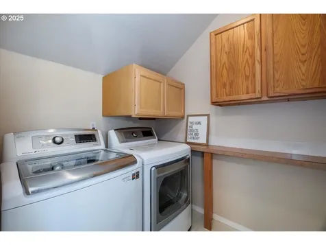 6335 NE Marina Court Hillsboro OR 97124