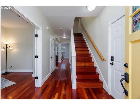 6335 NE Marina Court Hillsboro OR 97124