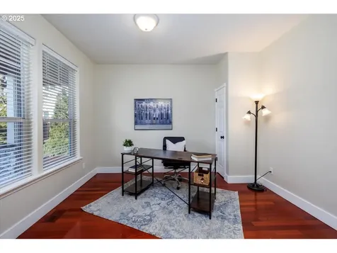6335 NE Marina Court Hillsboro OR 97124