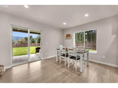 211 W Oak Street Yacolt WA 98675