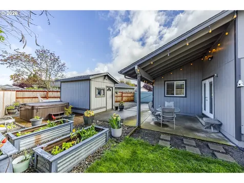 4943 Parsons Avenue Eugene OR 97402