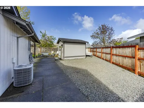 4943 Parsons Avenue Eugene OR 97402