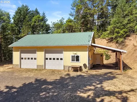 460 Little Branch Lane Roseburg OR 97471