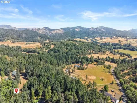 460 Little Branch Lane Roseburg OR 97471