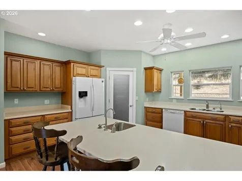 460 Little Branch Lane Roseburg OR 97471
