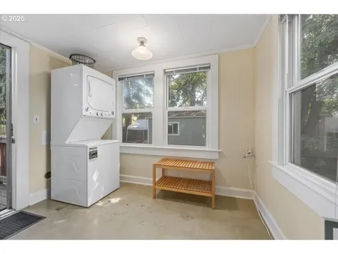 4304 NE 79th Avenue Portland OR 97218