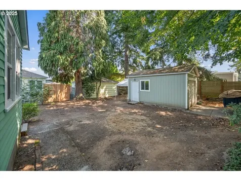 4304 NE 79th Avenue Portland OR 97218