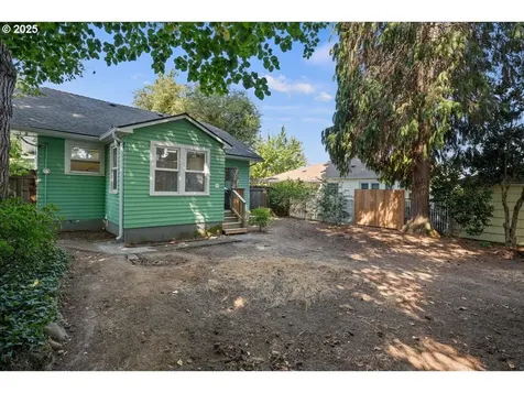 4304 NE 79th Avenue Portland OR 97218