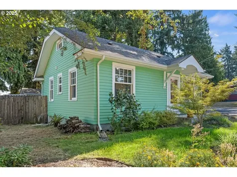 4304 NE 79th Avenue Portland OR 97218