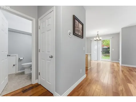 2528 N Roger Smith Drive Newberg OR 97132