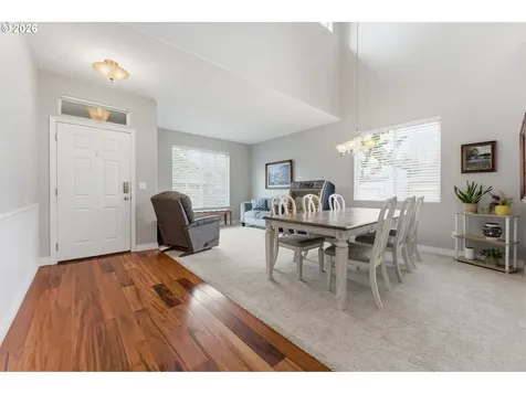 2528 N Roger Smith Drive Newberg OR 97132