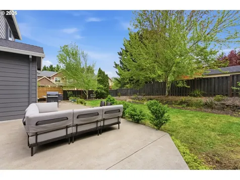 2528 N Roger Smith Drive Newberg OR 97132