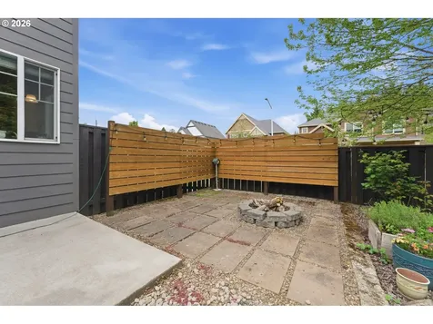 2528 N Roger Smith Drive Newberg OR 97132
