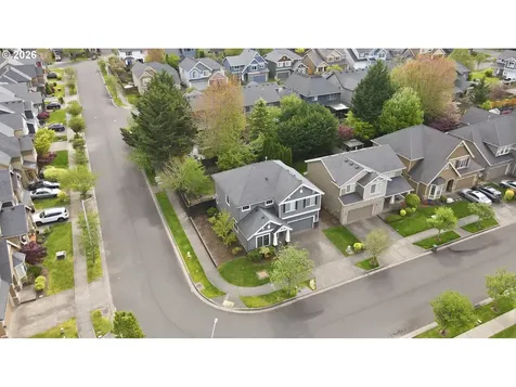 2528 N Roger Smith Drive Newberg OR 97132