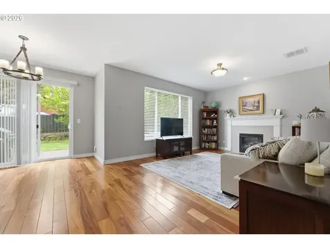 2528 N Roger Smith Drive Newberg OR 97132