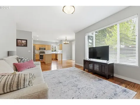 2528 N Roger Smith Drive Newberg OR 97132