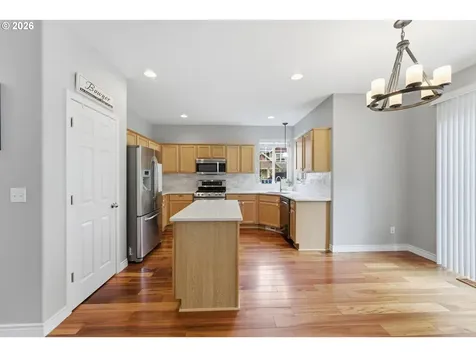 2528 N Roger Smith Drive Newberg OR 97132