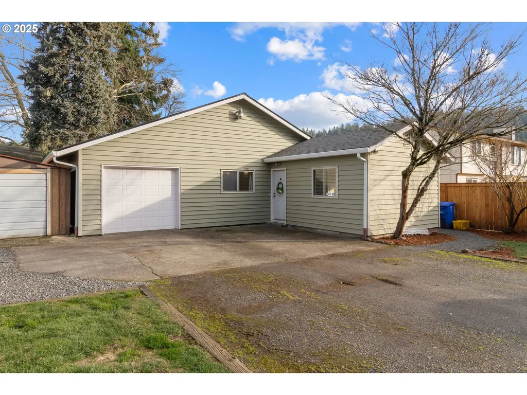 14108 SE Bush Street Portland OR 97236