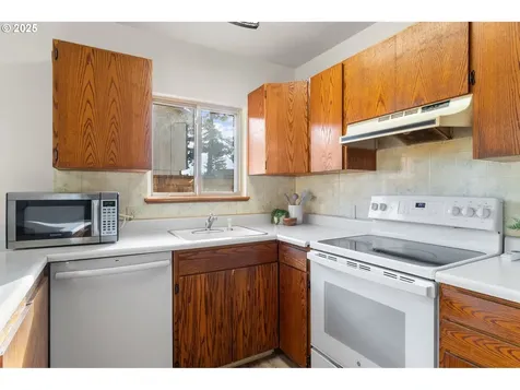14108 SE Bush Street Portland OR 97236