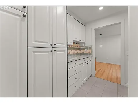 11268 NE Prescott Street Portland OR 97220