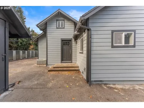 11268 NE Prescott Street Portland OR 97220