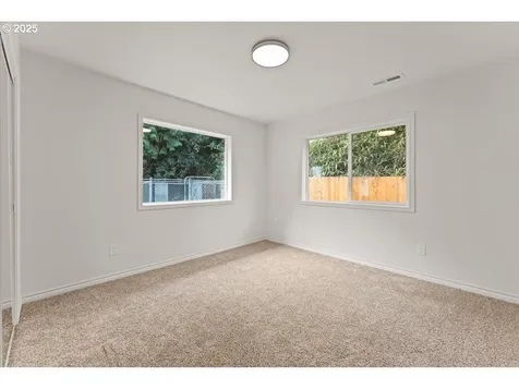 11268 NE Prescott Street Portland OR 97220