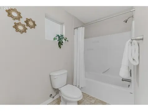 132 N 41st Place Ridgefield WA 98642