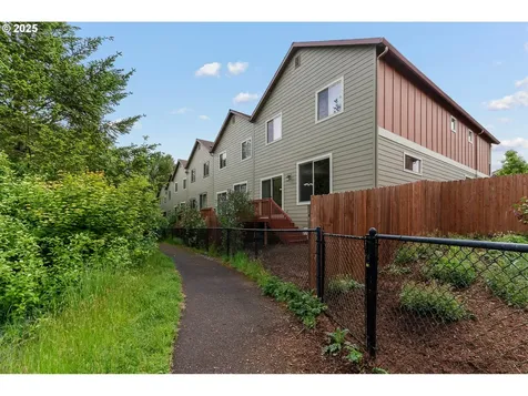 132 N 41st Place Ridgefield WA 98642