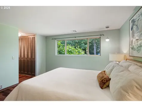 2670 E Windsor Circle Eugene OR 97405
