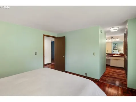 2670 E Windsor Circle Eugene OR 97405
