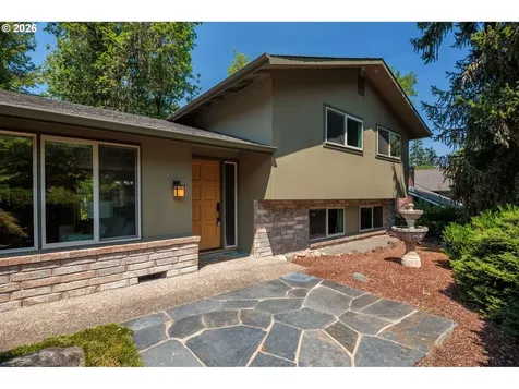 2670 E Windsor Circle Eugene OR 97405