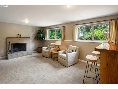 2670 E Windsor Circle Eugene OR 97405