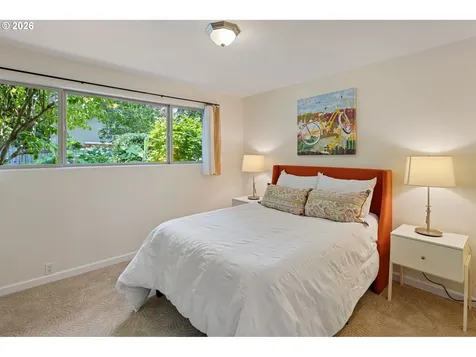 2670 E Windsor Circle Eugene OR 97405
