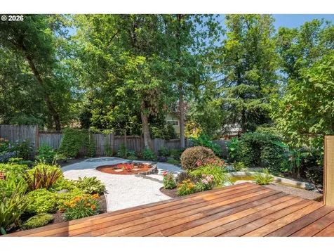 2670 E Windsor Circle Eugene OR 97405