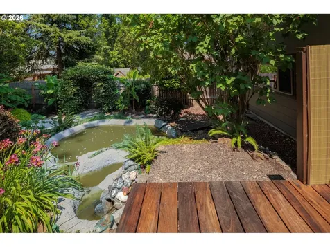 2670 E Windsor Circle Eugene OR 97405