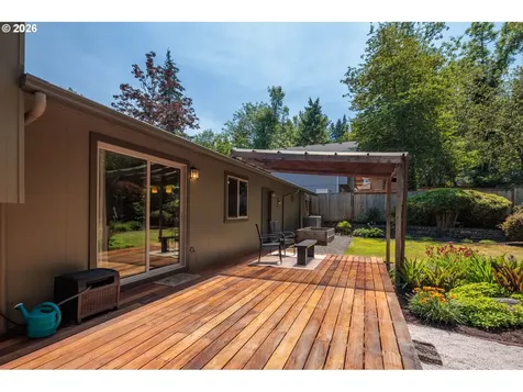 2670 E Windsor Circle Eugene OR 97405