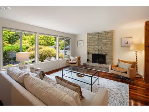 2670 E Windsor Circle Eugene OR 97405
