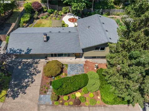 2670 E Windsor Circle Eugene OR 97405