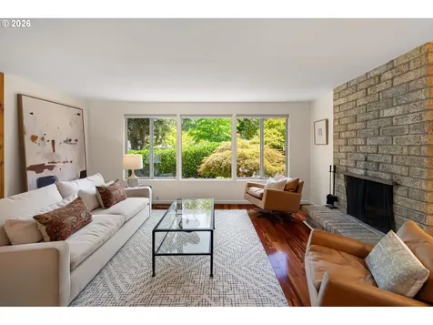 2670 E Windsor Circle Eugene OR 97405
