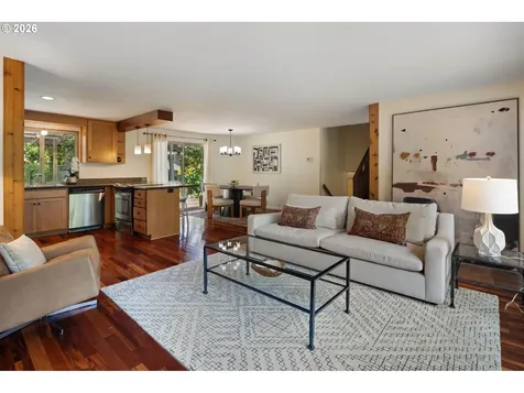 2670 E Windsor Circle Eugene OR 97405