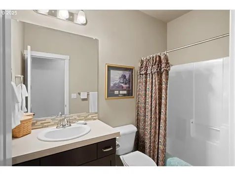 1670 SE Academy Street Dallas OR 97338