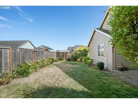 1670 SE Academy Street Dallas OR 97338