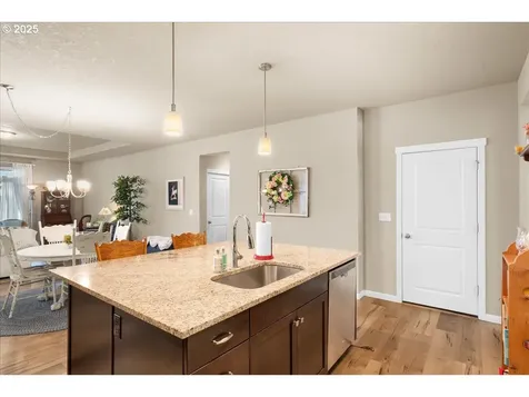 1670 SE Academy Street Dallas OR 97338