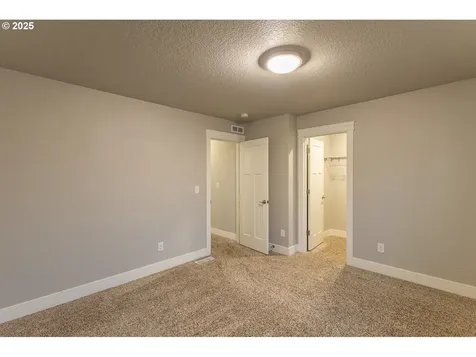 4407 N Ridgefield Woods Drive Ridgefield WA 98642
