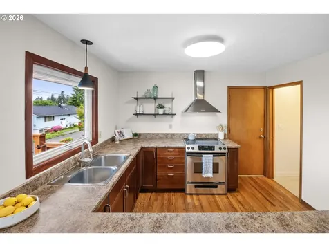 410 Pleasant Avenue Astoria OR 97103